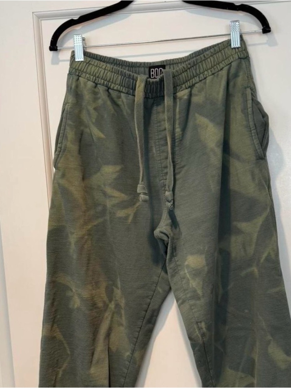 BDG Urban Outfitters Camo & Khaki Colorblock Joggers size M